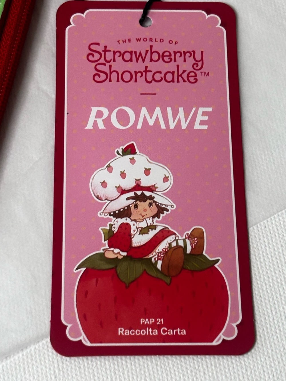NWT Pink Strawberry Shortcake Wallet, Socks, Pin Bundle Set Collectible - Picture 7 of 11